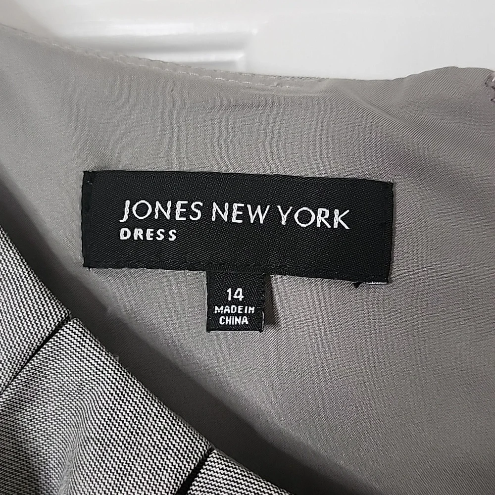 JONES NEW YORK WOMAN'S DRESS - Picture 10 of 12